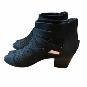 Earth Black Peep Toe Perforated Ankle Booties Size 6.5
